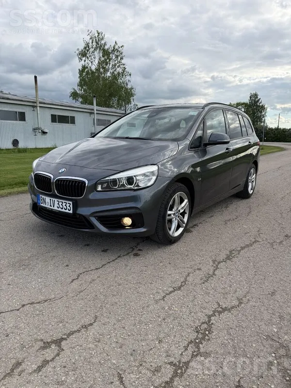BMW 220