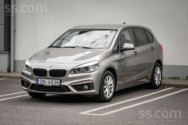 BMW BMW 220d Active Tourer 2.0 dīzelis, Mehānika. 