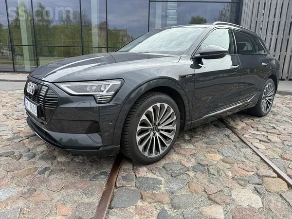 Audi E-tron