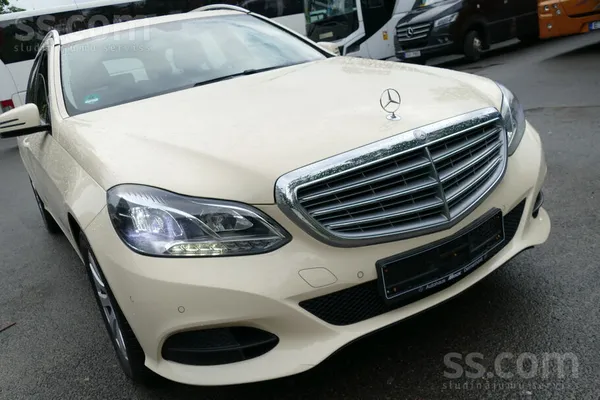 Mercedes E200