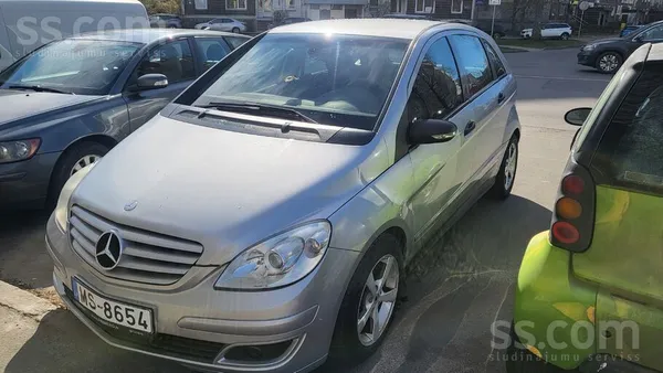 Mercedes B150