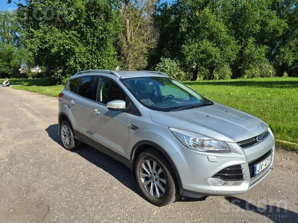 Ford Хорошая комплектация, в хорошем состоянии, прзьба 