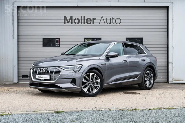 Ekii kvalificēts Audi E-tron 50 ar automātisko pārnesumkārbu. Norādītā cena