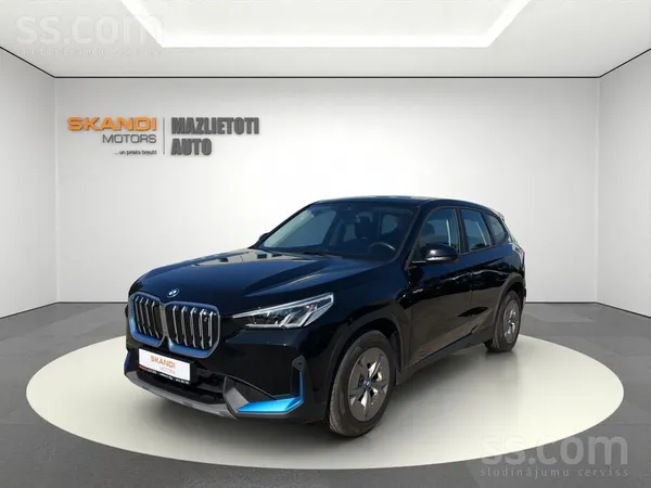 BMW Ix1 30xdrive ar 65 kw/h Elektro dzinēju un Automātisko ātrumkārbu-313 Z/