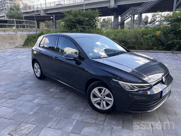 Pirmais un vienīgais īpašnieks pārdod VW Golf 8 Life 1.5 Tsi Gpf (150 Zs) 20