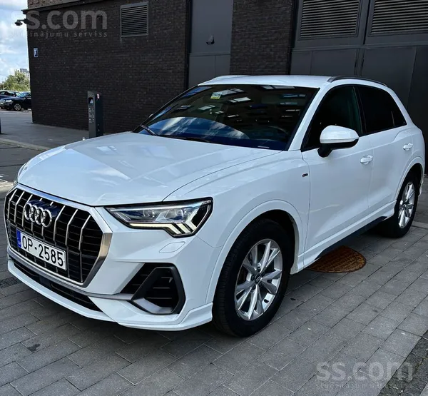 Audi Q3 - 1