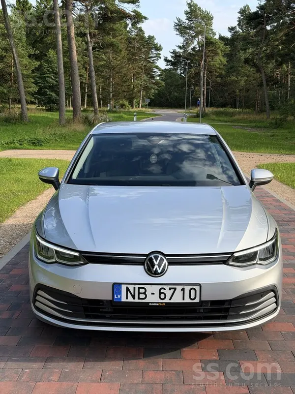 Volkswagen Golf 8