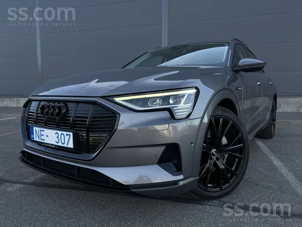 Audi E-Tron 55 Quattro 2020/11 95kWh Automāts Āda Panorāma Latvijā no Nīderl
