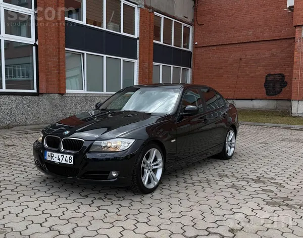 BMW Pārdodu BMW 318 ar 2.0 benzīna dzinēju ar automāti