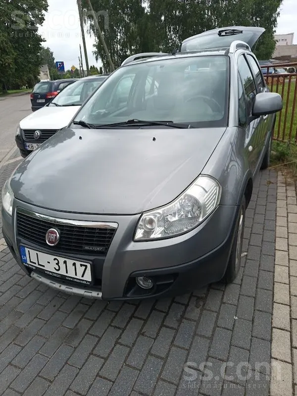 Fiat Pārdodu pilngadīgu pelēcīti Fiat Sedici 1, 9D Mult