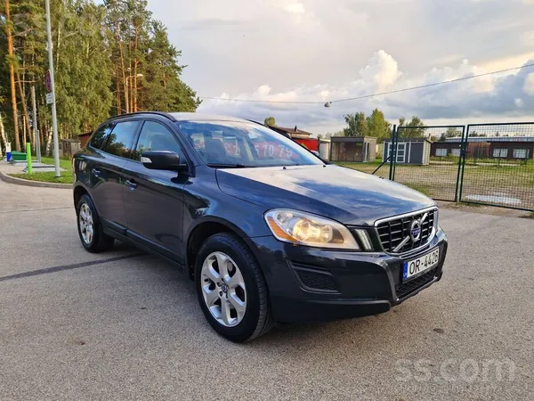 Volvo Volvo Xc60 2.0 D5 120kw. Manuālā ātrumkārba. S-Dri