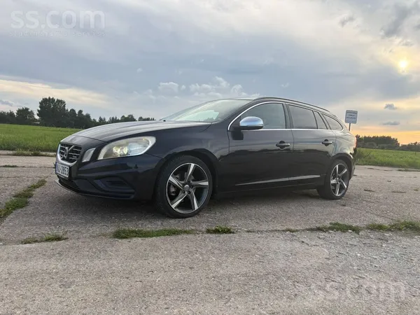Volvo Volvo V60 R Design, 2.0 tdi, 120kW, D3 5 cilindru 