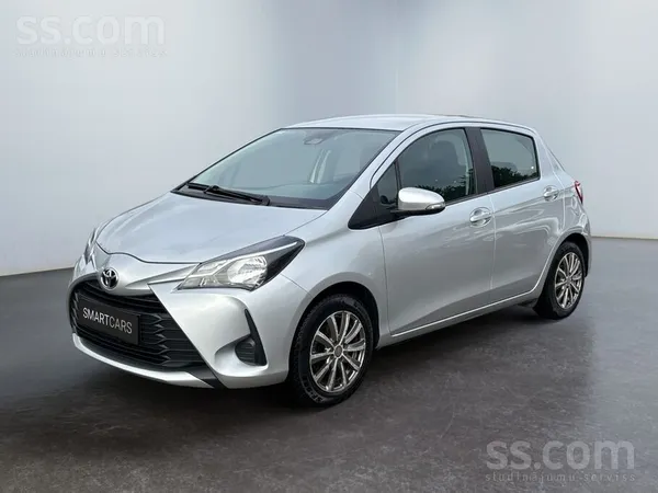 Toyota Yaris 2020, 1.5 benzīns, Manuāls, Hečbeks, Sudrabs — Latvijā