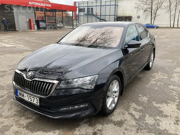 Skoda Pārdodu Škoda Superb Ambition+ komplektācijā ar ma