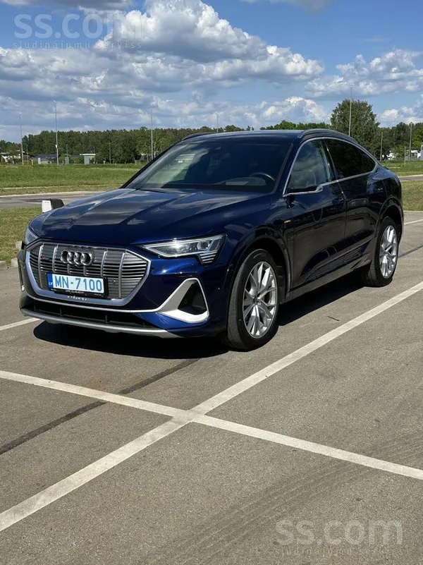 Audi E-tron 55 Sportback, S-Line. Navarra Blue Metalic
Akumulatora garantij