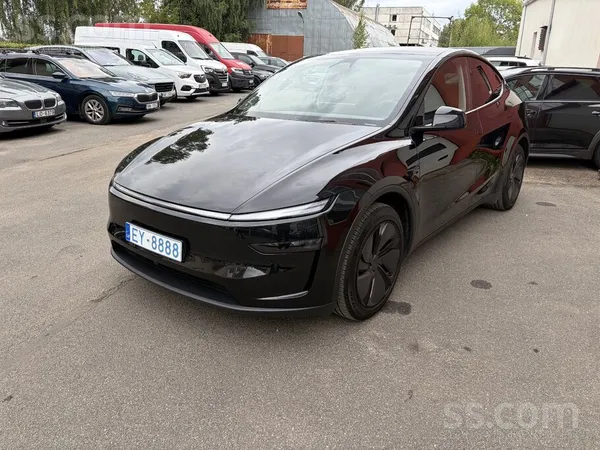 Esla Model Y Juniper Long Range, 255kw/347zs, melns ādas salons , autopilots, lietie