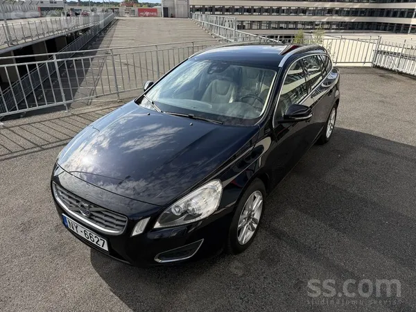 Volvo Volvo V60 "Summum". 2 gadi Latvijā, atvesta no Fra