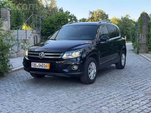 Automašīna tika atvesta no Vācijas. Lieliskā stāvoklī. 
Автомобиль куплен в