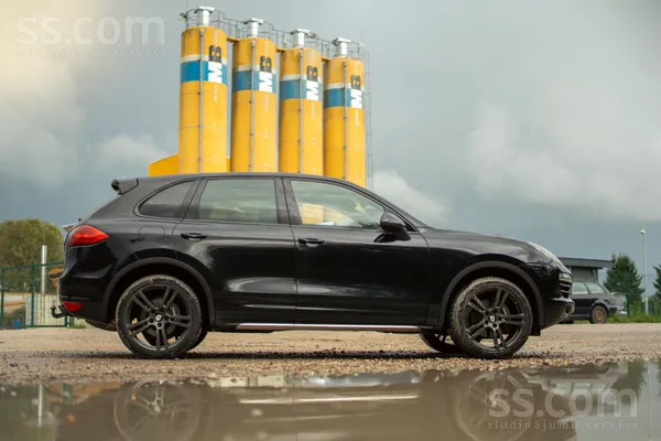 Porsche Porsche Cayenne 3.0 Diesel, 180 kW. 