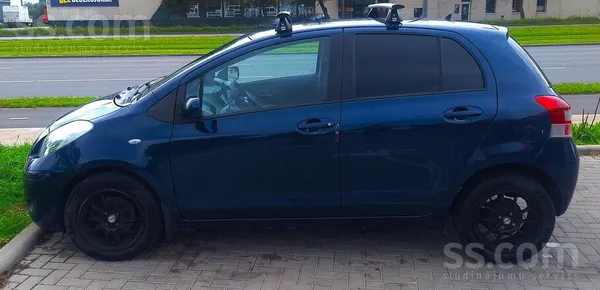 Toyota Sakarā ar lielāka auto iegādi īpašniece pārdod lab