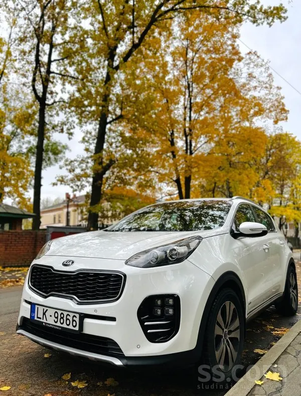 Pārdodu koptu un uzticamu Kia. Auto ir ļoti patīkams un komfortabls braukšan