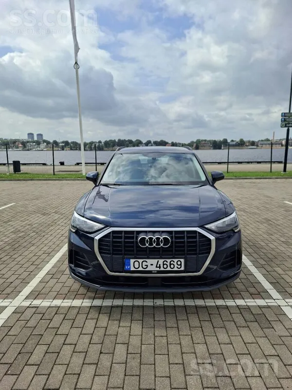 Audi Pārdodu rūpīgi uzturētu Audi Q3 35 Tfsi S tronic. 
