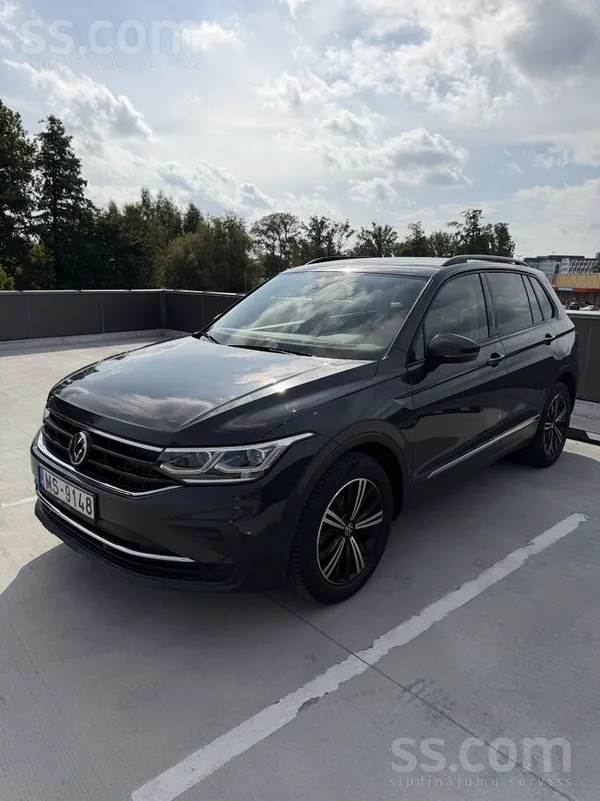 Volkswagen Tiguan 1.5Tsi 150H Dsg Uranus Gray pelēkā krāsā. 

Aprīkojuma s