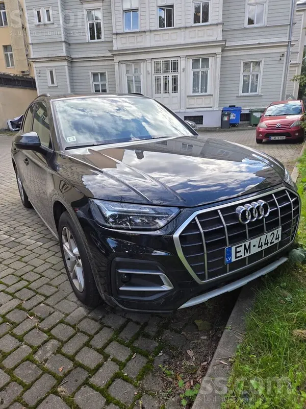 Audi Pārdod 2024. gada Audi Q5 ar rūpnīcas garantiju. 