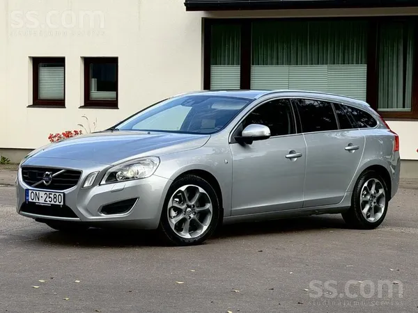 Volvo Volvo V60 - Ocean Race modelis - Automáts .No Níde