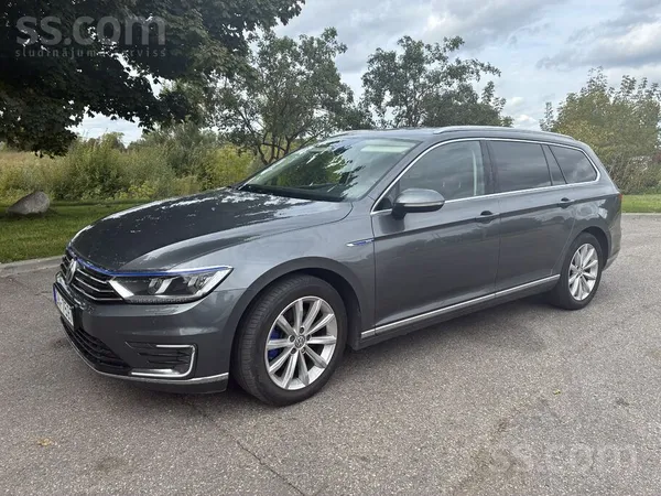 Gte Plug-in Hibrīds, tikai 164 000km, gada nodoklis ir 0 Eur. 
Tikko ievest