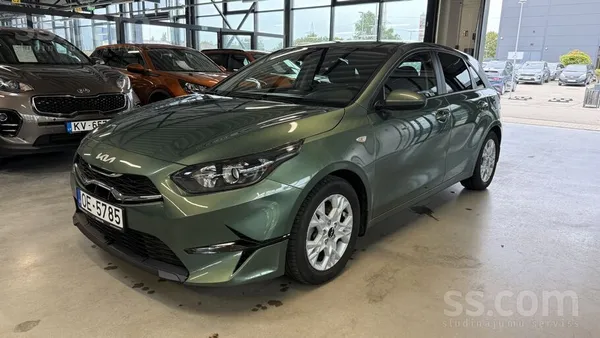 KIA Ceed 2025, 1.5 benzīns, Manuāls, Hečbeks, Zaļš — Latvijā