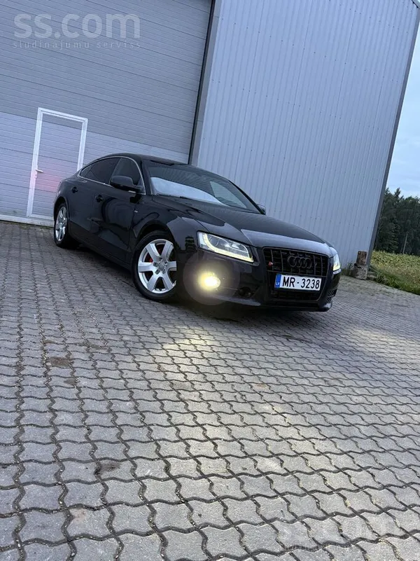 Audi Pardošanā Audi a5 2010.gada