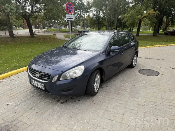 Volvo Pārdodu Volvo v60, patērē 4l uz 100km, auto tehnis