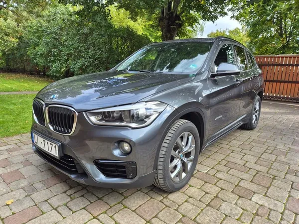Pardodu BMW X 1 2.0d X Drive, 190zs, pilnpiedziņa, ādas salons, panorāmas lū