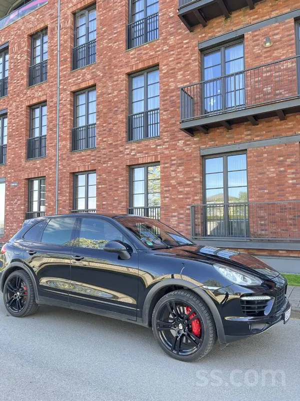 Porsche Pārdodu Porsche Cayenne Turbo, 2011. gada, 4.8 Tur