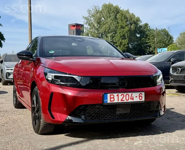 Corsa , Automātiskā kārba, benzīns, apsildāma stūre, atpakaļskatu kamera, 
c