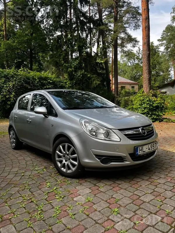 Opel Mazs nobraukums un jauna skate. 