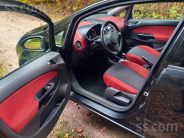 A/m Preiļos. Opel Corsa, 2008 gads, 1, 2i benzīns-automāts, 5durvju hečbeks.