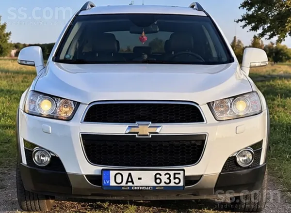 Chevrolet Captiva 2011, 2.2D dīzelis, Manuāls, SUV/Apvidus, Balts — Latvijā