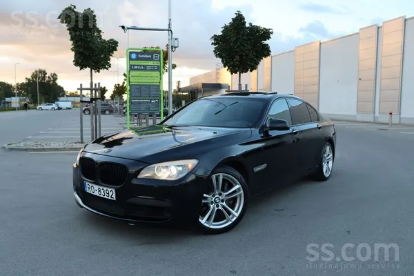 BMW 750 2011, 4.4 benzīns, Automāts, Sedans, Melns — Latvijā
