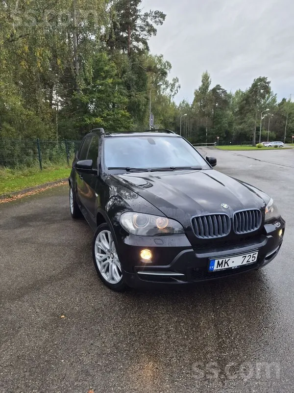 Pārdod bmw x5 e70, 3.0d 173kw, 2 atslēgas, 7 vietīgs, labā tehniskā un vizuā