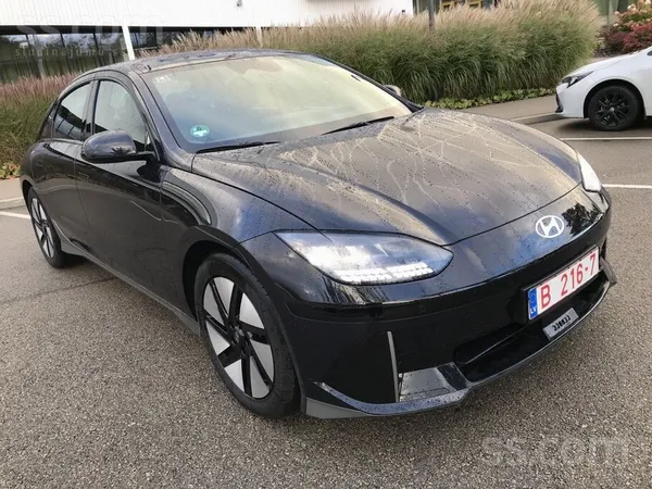 Ir pieejams Ekii10 atbalsts. Hyundai Ioniq 6, Dynamiq, 07.2023.
Krāsa: Biop