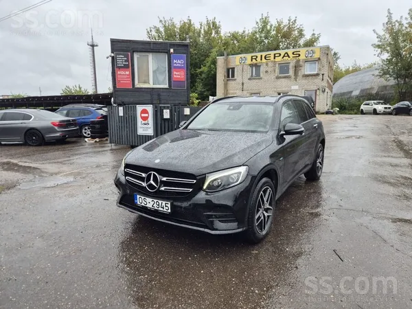 Mercedes Benz Glc 350 E 4Matic Amg Line 2.0l hibrīds. 155kw
Tehniskā apskat