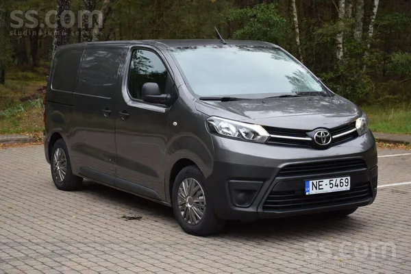 Pārdod Toyota Proace 1.5 D Professional Medium, 2022. gada. 

Automašīna i
