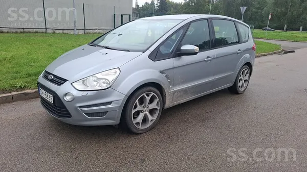 Tirgoju jo ir iegadats cits auto
