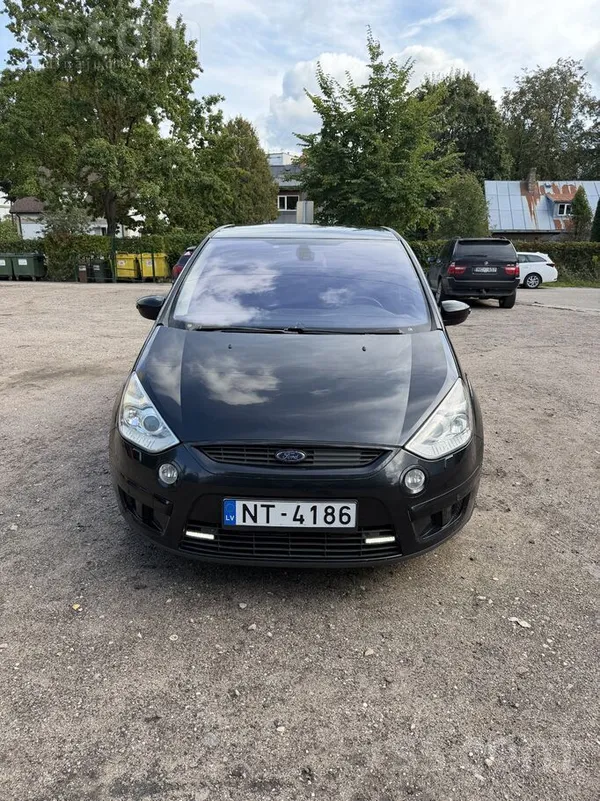 Ford S-Max ar jaudīgu un uzticamu 2.2 Tdci – 129 kW / 175 ZS un labu komplek