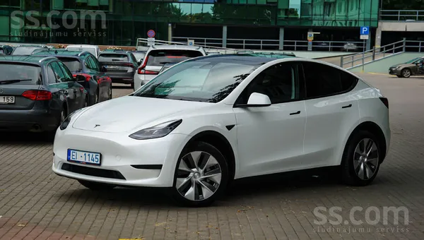 Tesla Model Y. Soh 93, 5%. 

Cena ar Ekii standaru atbalstu - 28950eur. 
Cena ar