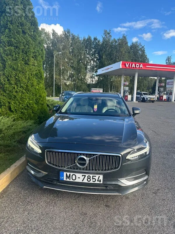 Volvo V90 2017, 2.0D dīzelis, Automāts, Universāls, Melns — Latvijā