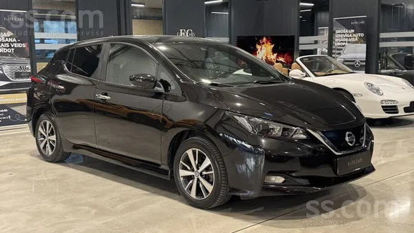 Nissan Leaf 2020, Automāts, Hečbeks, Melns — Latvijā