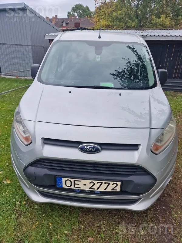 Auto ir vienu gadu latvijā
Tehniski ļoti labs nekas nekur negrab 
Tirgoju